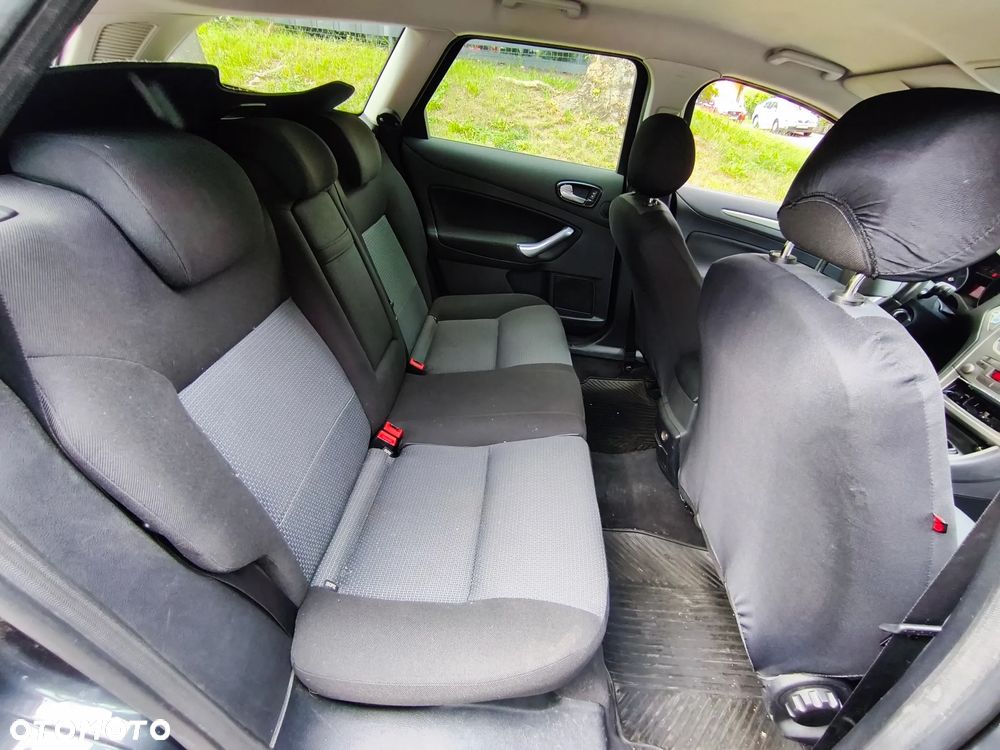 Ford Mondeo 2.0 S - 6