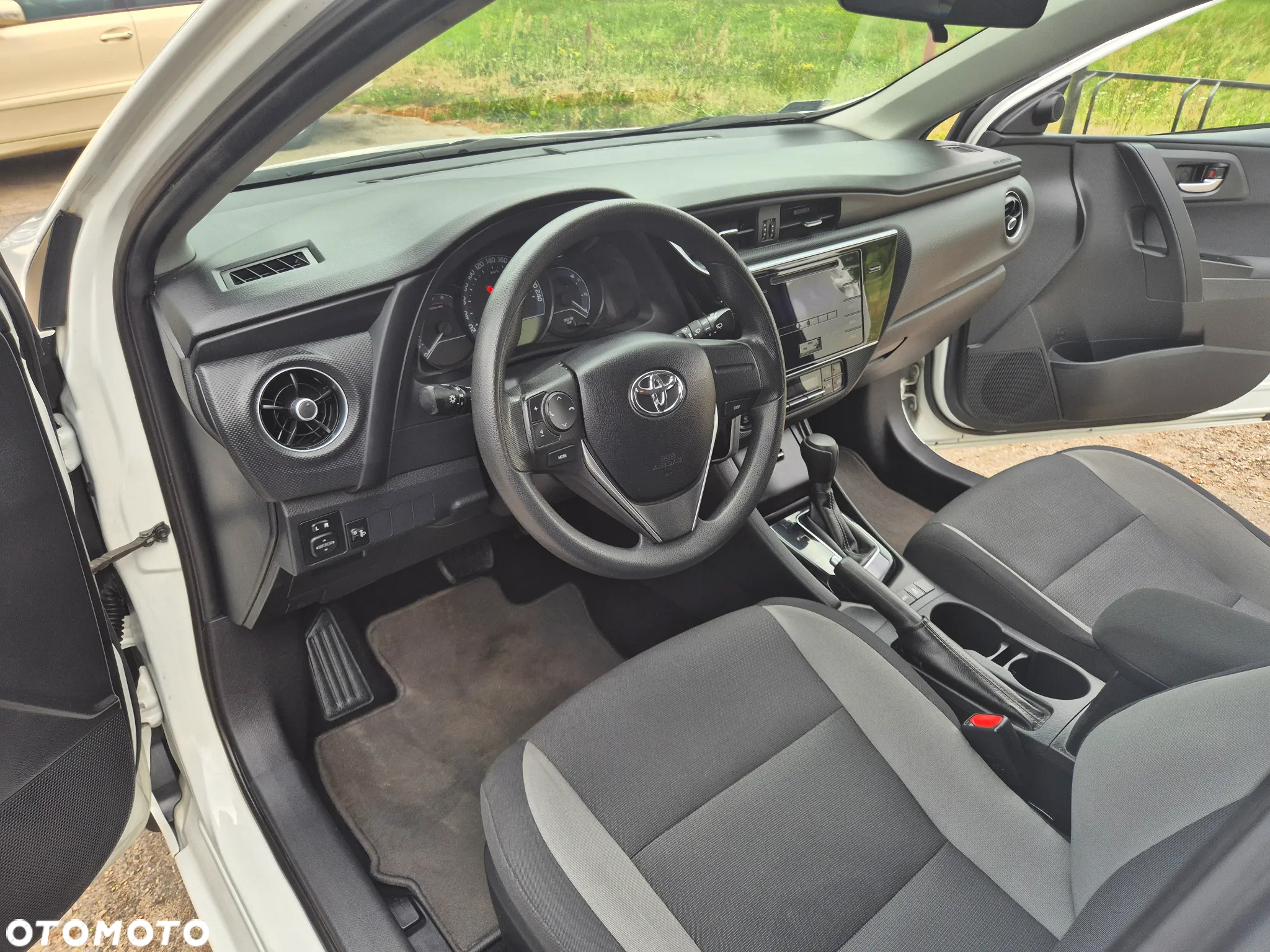 Toyota Auris 1.6 Active MS - 12