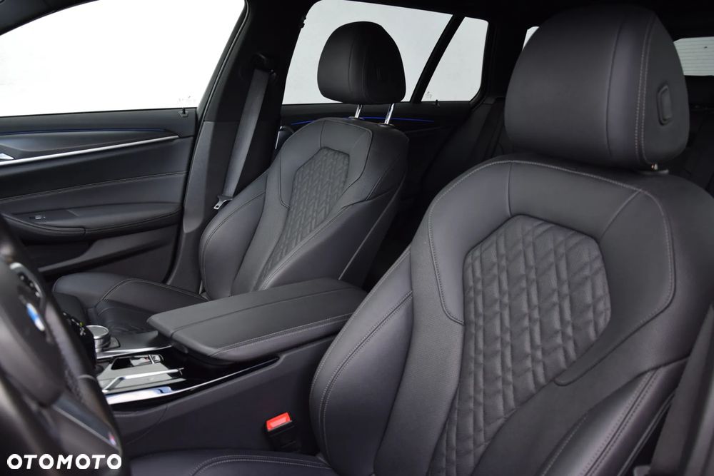 BMW Seria 5 - 12