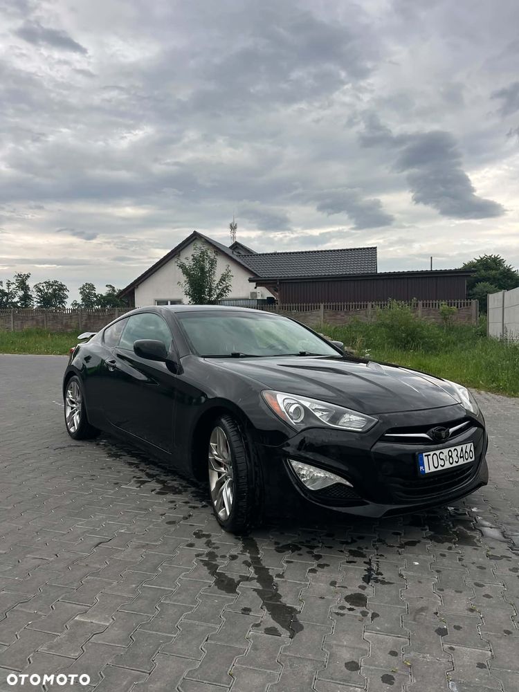 Hyundai Genesis Coupe - 3