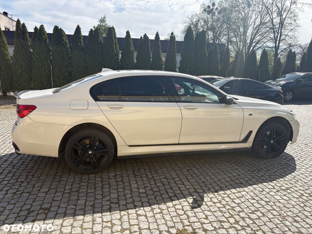 BMW Seria 7 740Li - 9