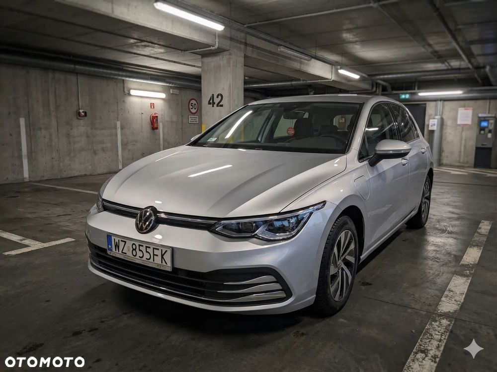 Volkswagen Golf - 2