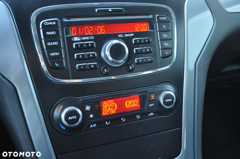 Ford Mondeo 2.0 Titanium - 20