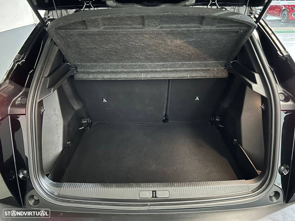 Peugeot 2008 1.2 Hybrid Allure e-DCS6 - 17