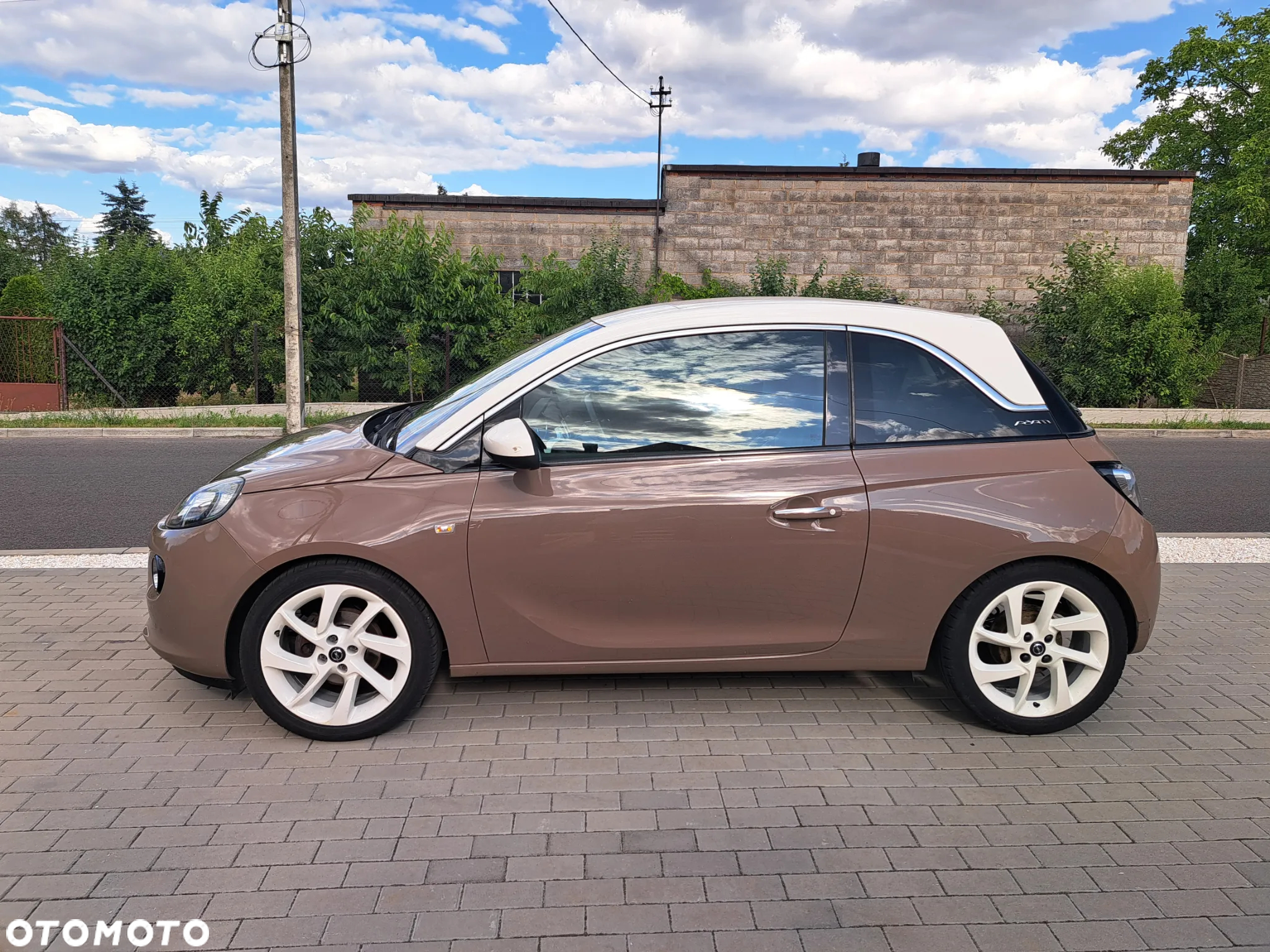 Opel Adam 1.2 Glam S&S - 11