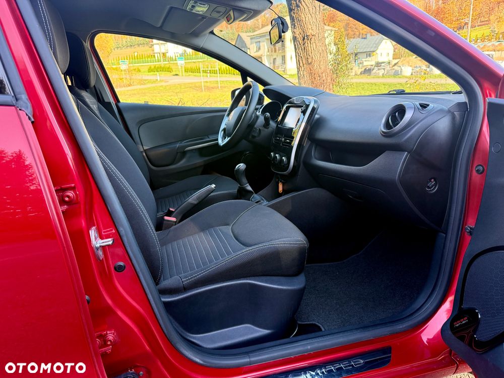 Renault Clio 1.2 16V Limited - 28