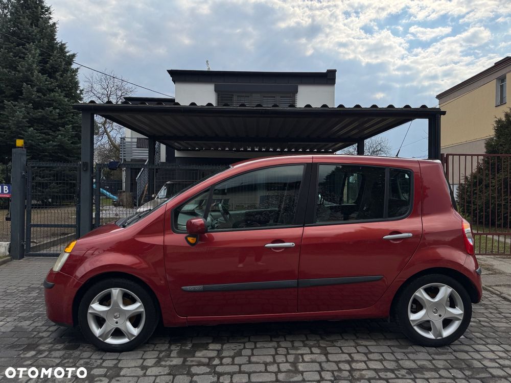 Renault Modus - 1