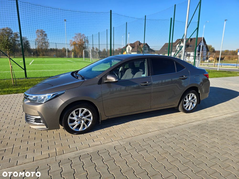 Toyota Corolla 1.6 Comfort - 7