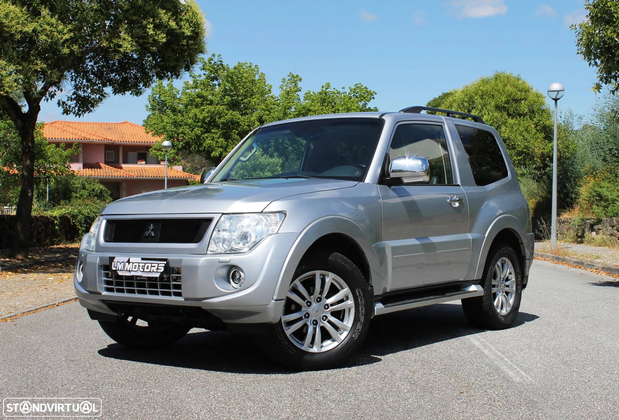 Mitsubishi Pajero 3.2 DI-D Auto Instyle - 1
