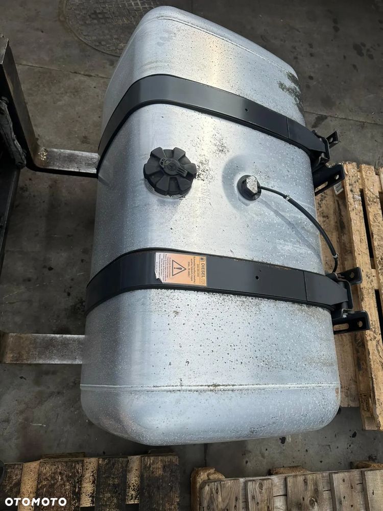 Zbiornik Paliwa Mercedes Actros Atego 11-18 Mp4 390L A9604701303 - 3