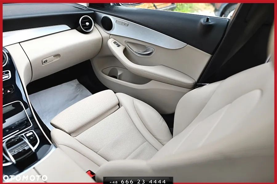 Mercedes-Benz Klasa C 200 9G-TRONIC - 23