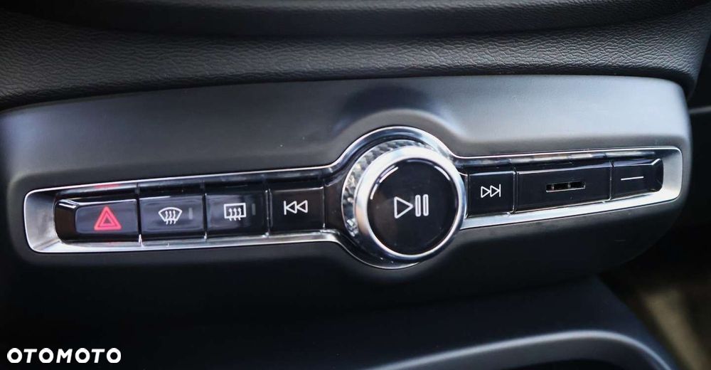 Volvo XC 40 - 31