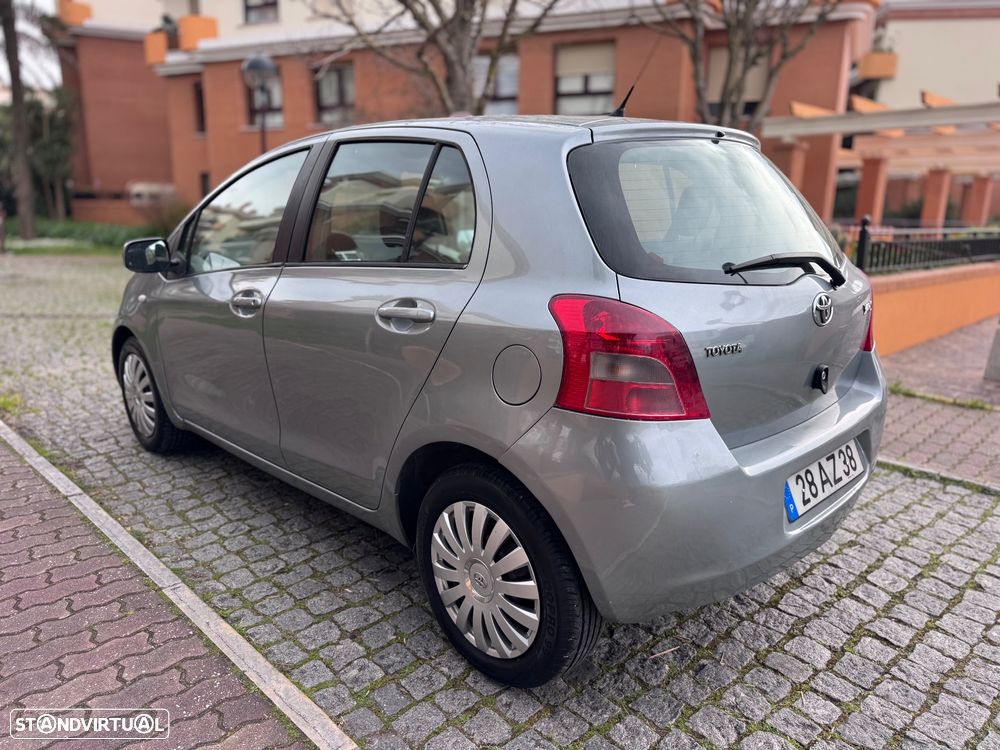 Toyota Yaris 1.0 VVT-i AC - 6