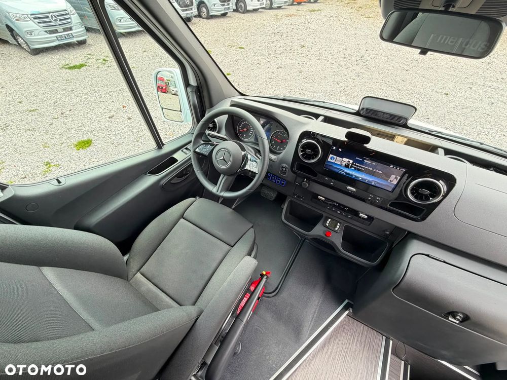 Mercedes-Benz Sprinter 519 - 26