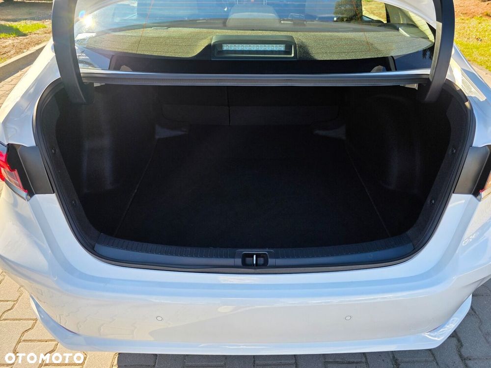 Toyota Corolla - 15
