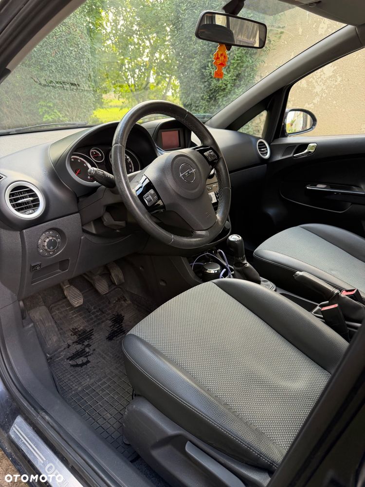 Opel Corsa - 4