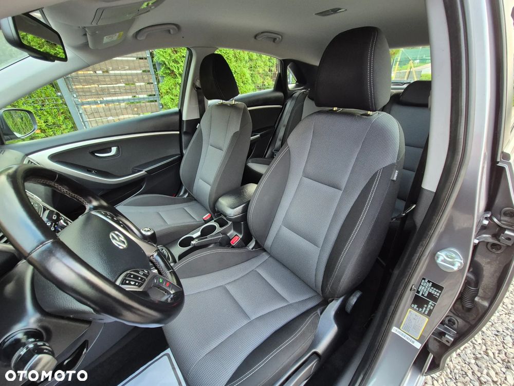 Hyundai i30 1.4 Intro Edition - 22