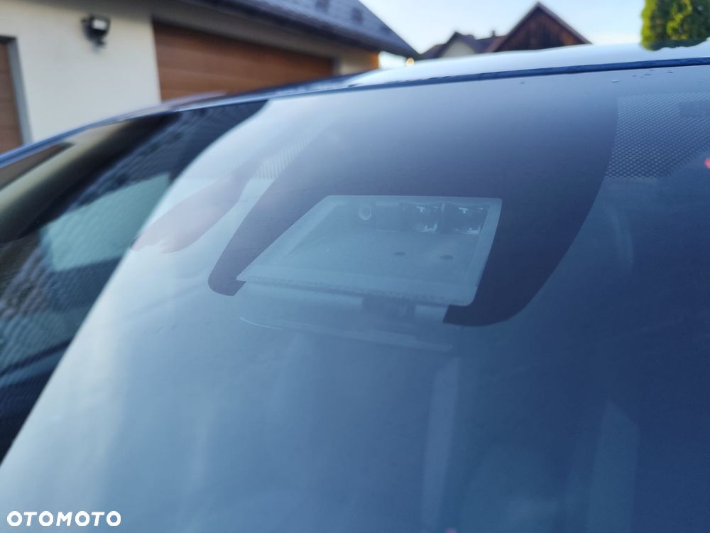 Toyota Auris 1.8 HSD Luna - 22