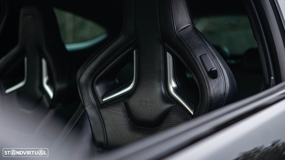 Opel Astra GTC OPC 2.0 T - 8