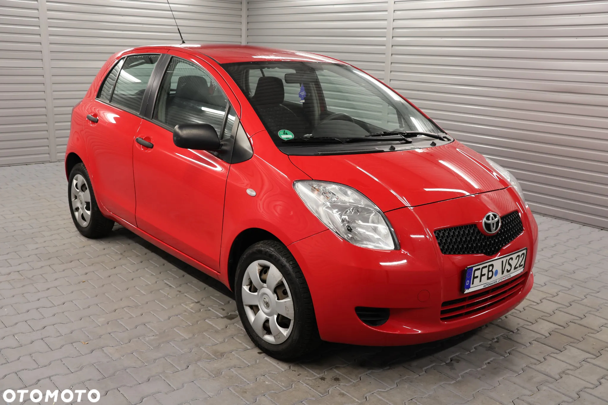 Toyota Yaris 1.0 Active - 2