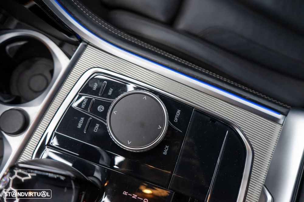 BMW 840 d xDrive Pack M - 39