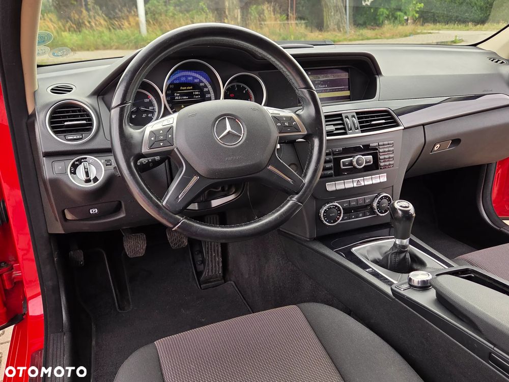 Mercedes-Benz Klasa C 250 CDI DPF BlueEFFICIENCY - 26