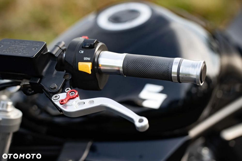 Suzuki Bandit - 25