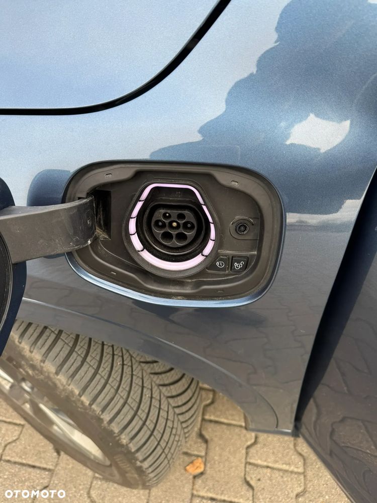 Ford Kuga 2.5 Duratec PHEV ST-LINE X - 27