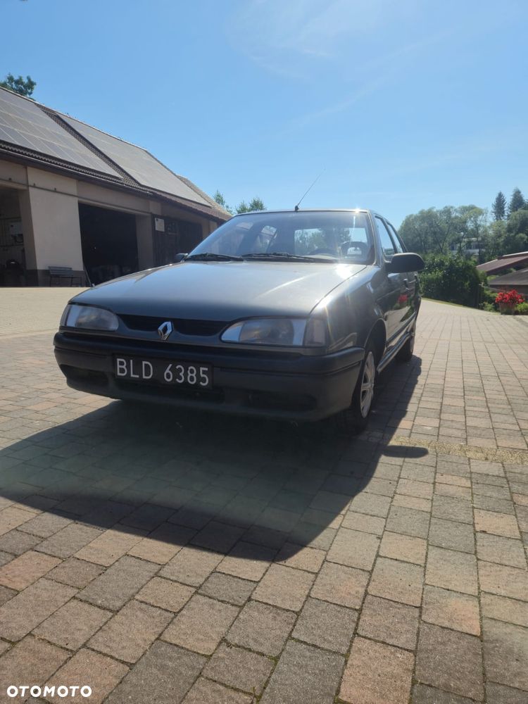 Renault 19 - 3