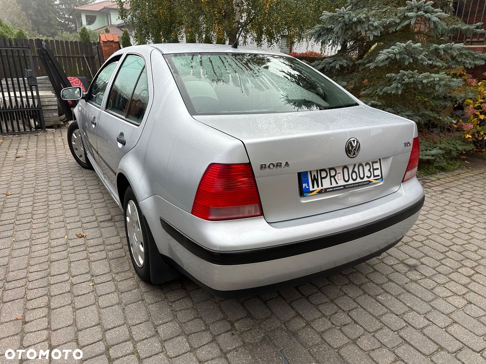 Volkswagen Bora - 9