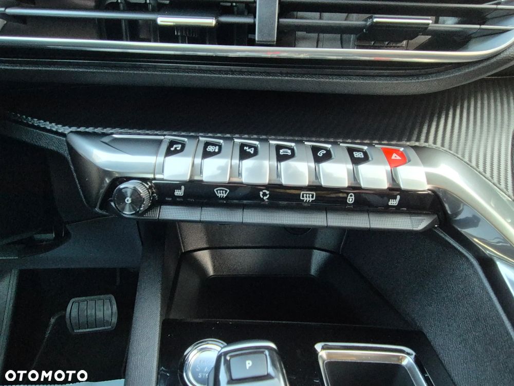 Peugeot 3008 PureTech 130 Stop & Start GPF EAT8 Active Business-Paket - 31