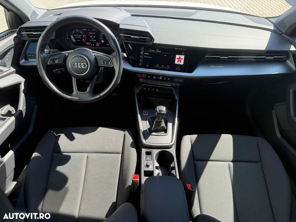 Audi A3 2.0 30 TDI Advanced - 12