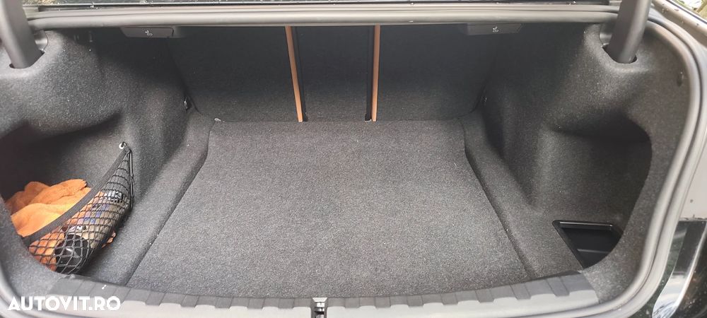 BMW Seria 3 320i Aut. Advantage - 24