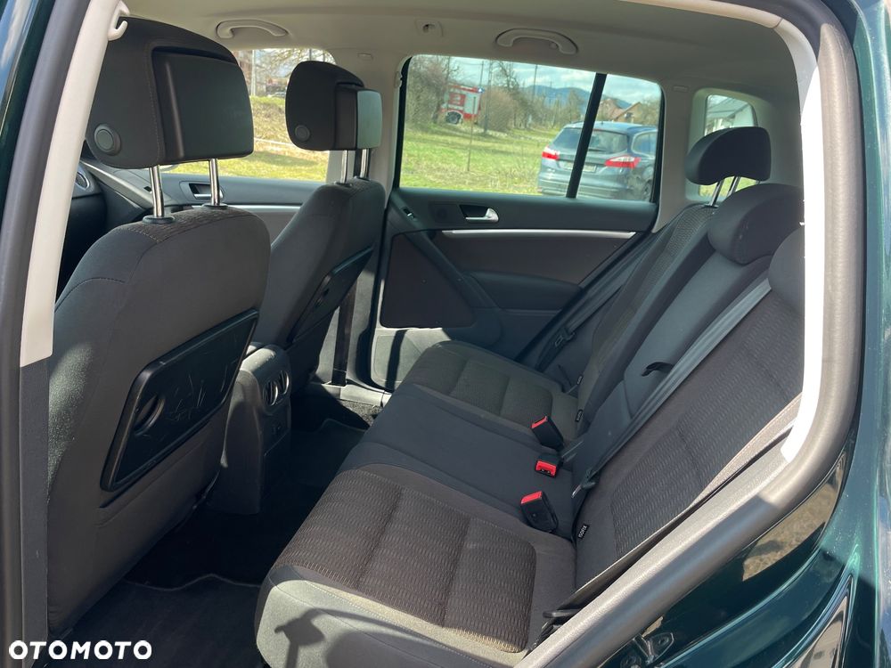 Volkswagen Tiguan - 11
