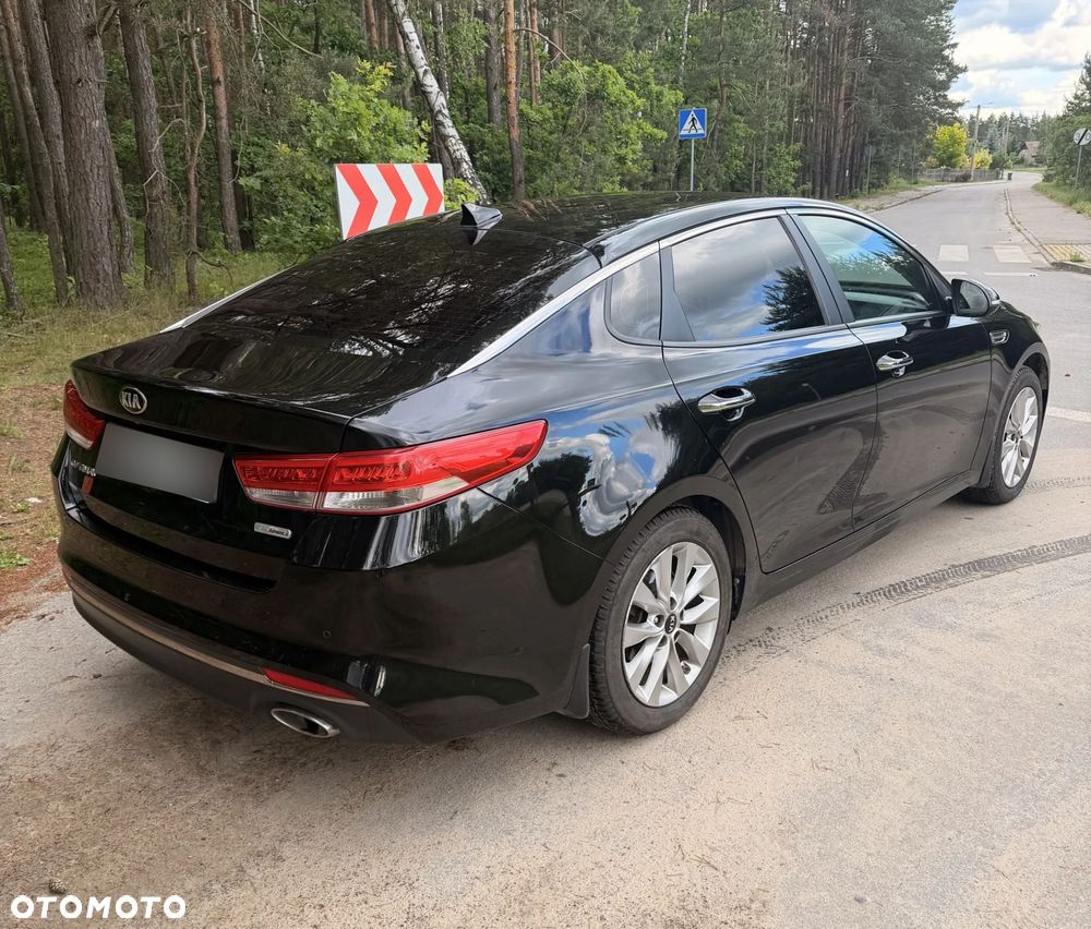 Kia Optima 1.7 CRDI XL DCT - 4