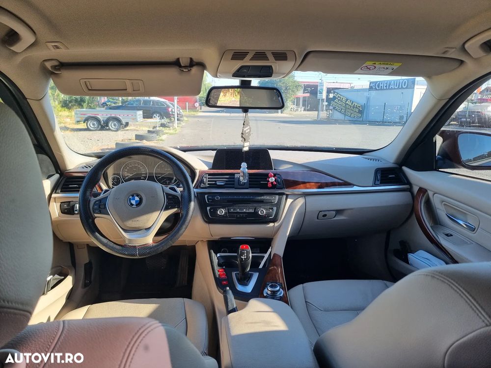 BMW Seria 3 320d xDrive Aut. Modern Line - 12