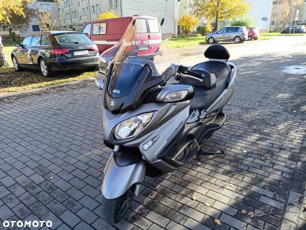 Suzuki Burgman - 15