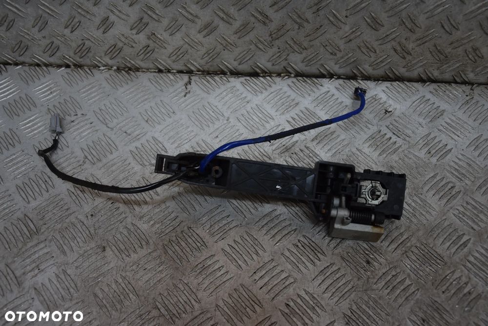 NISSAN PATHFINDER KLAMKA ZEWNĘTRZNA LEWA PRZÓD GNOK 631 - 3