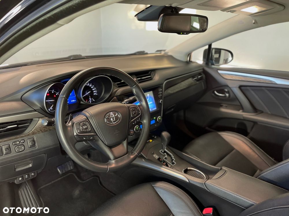 Toyota Avensis 2.0 Prestige MS - 11