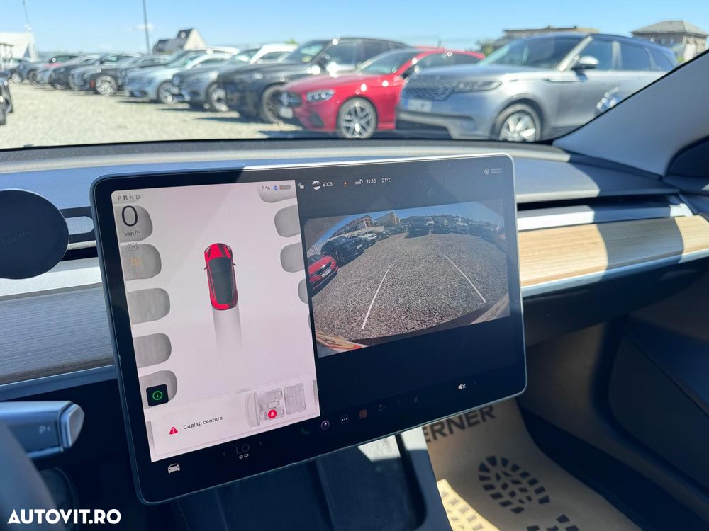 Tesla Model 3 Long Range AWD Premium - 26