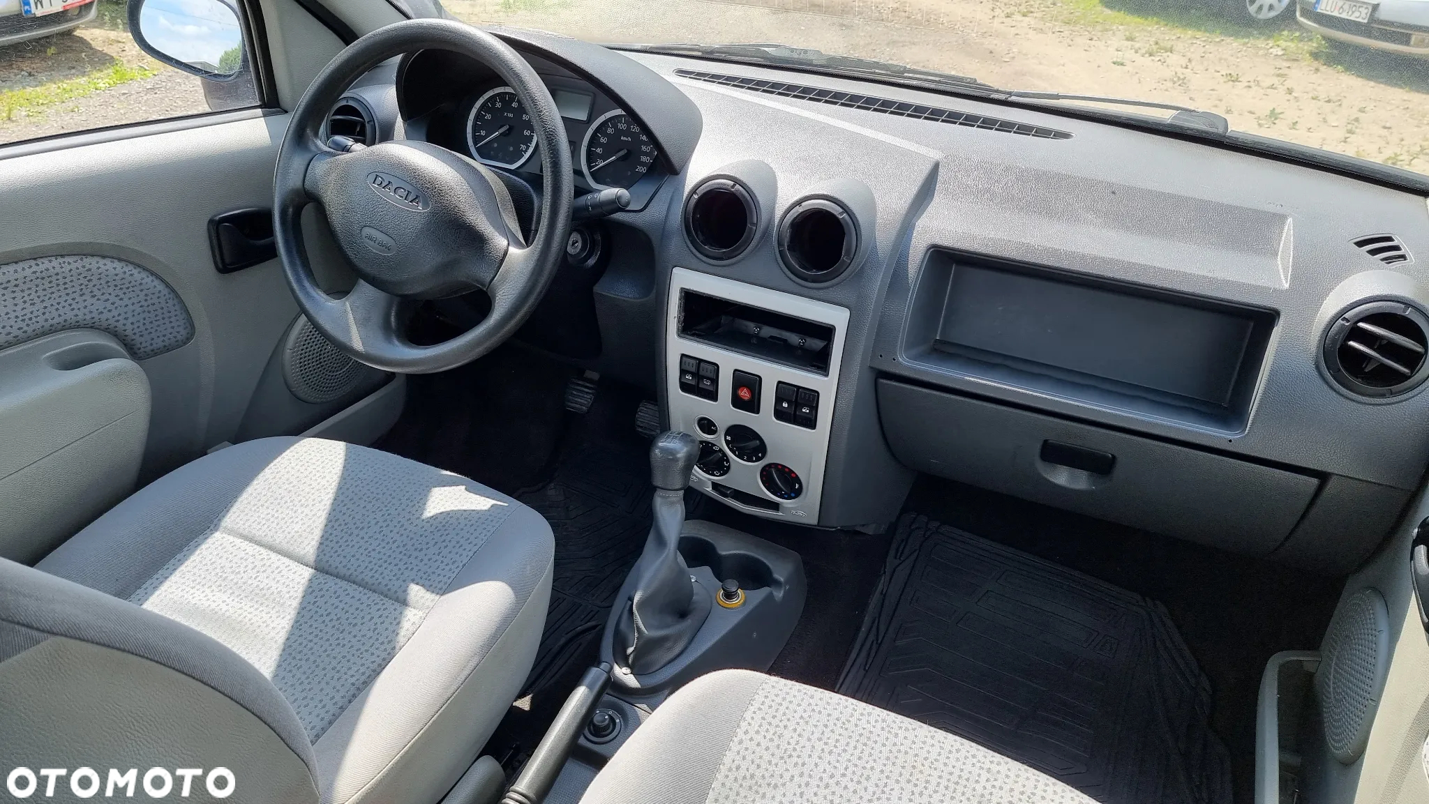 Dacia Logan 1.4 Ambiance + - 8
