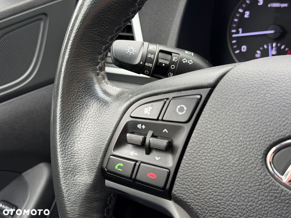 Hyundai Tucson 1.6 GDI BlueDrive Style 2WD - 38