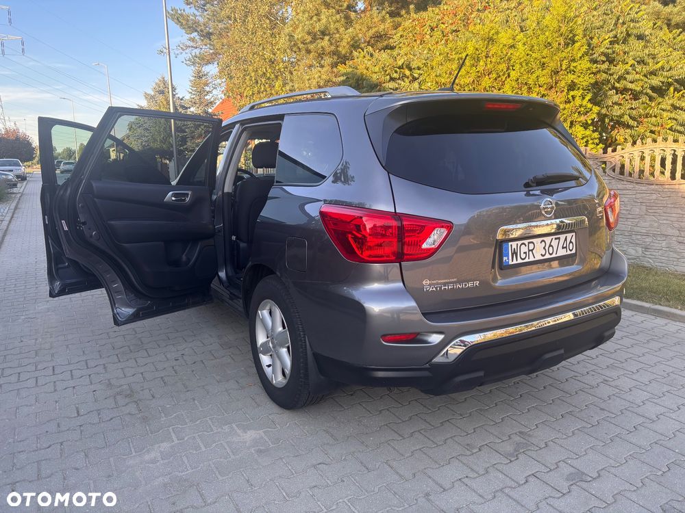Nissan Pathfinder - 6