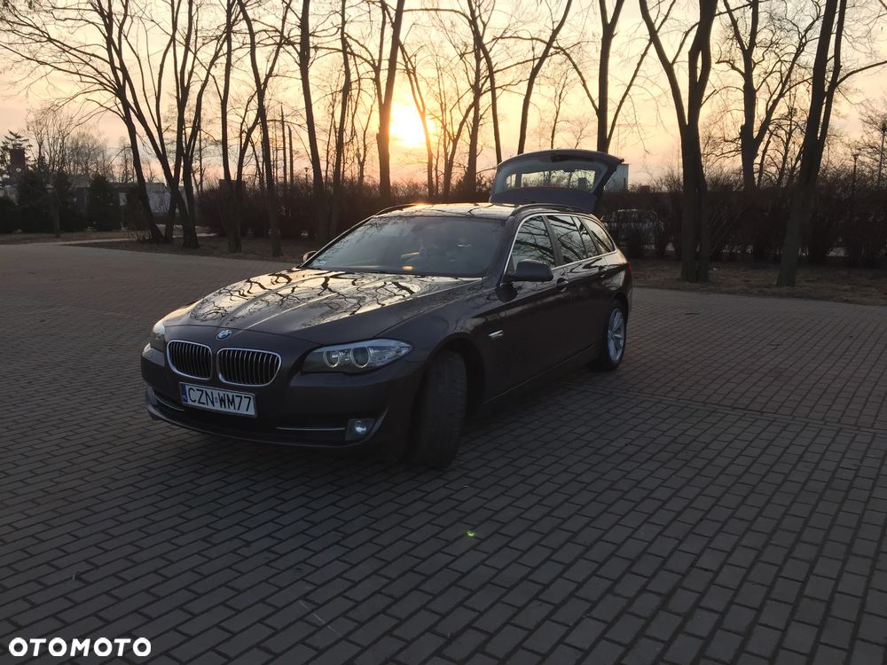 BMW Seria 5 520d Touring - 3