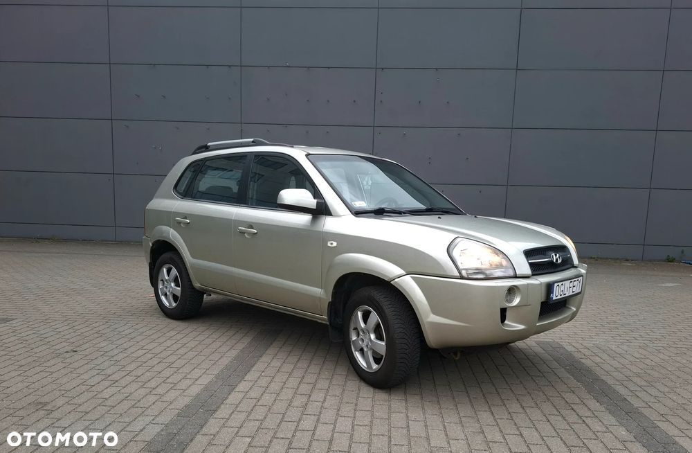 Hyundai Tucson 2.0 Comfort 2WD - 4