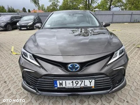 Toyota Camry 2.5 Hybrid Comfort CVT - 2