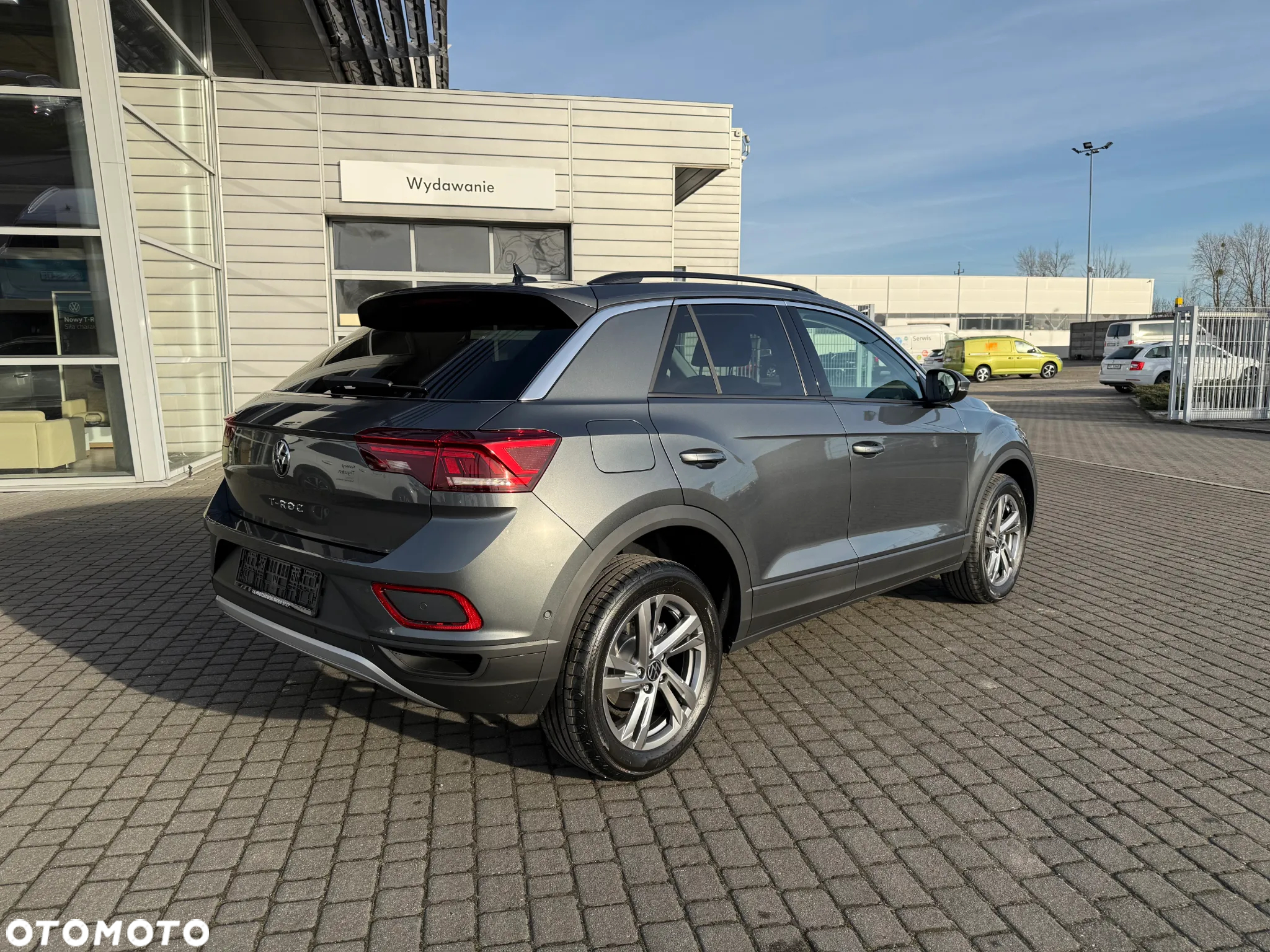 Volkswagen T-Roc - 3