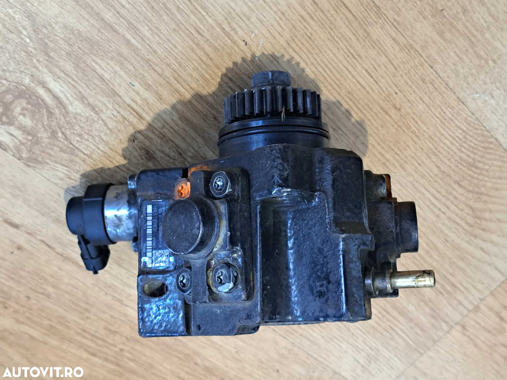 Pompa inalta presiune injectie diesel motorina originala Renault Megane Talisman Fluence Scenic Grand Scenic Trafic 3 Kadjar Crossover Laguna Opel Vivaro Nissan X-Trail Quashquai 1.6dci motor R9M - 2