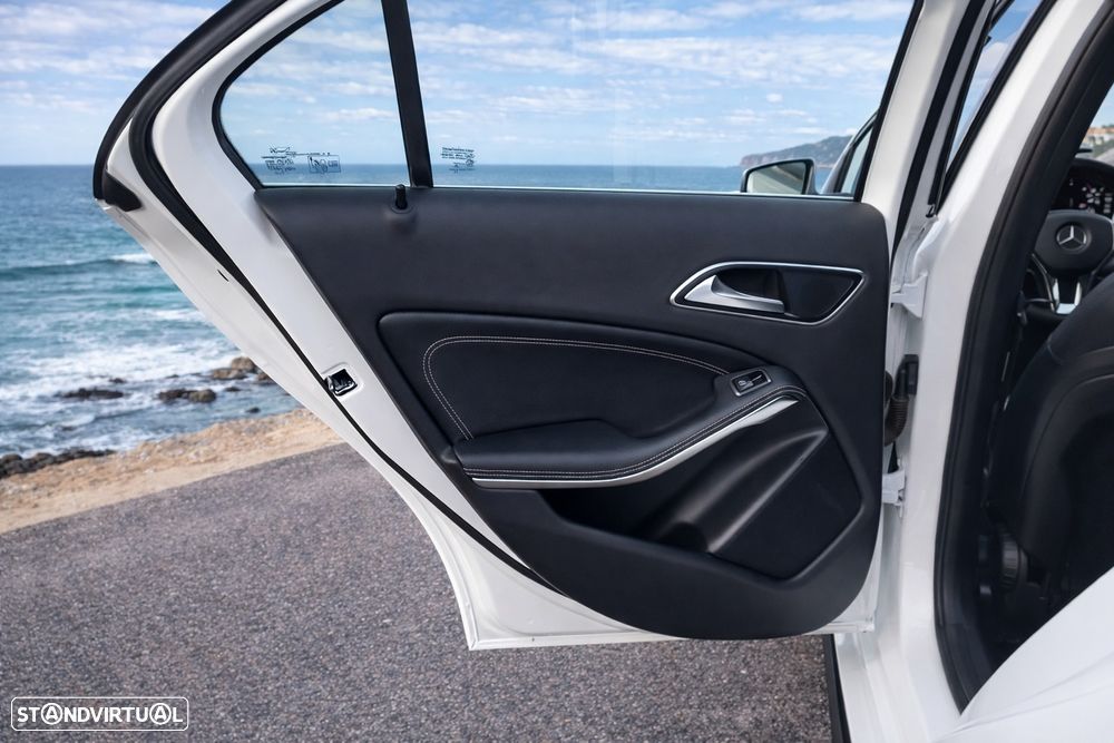 Mercedes-Benz A 160 CDI AMG Line - 17