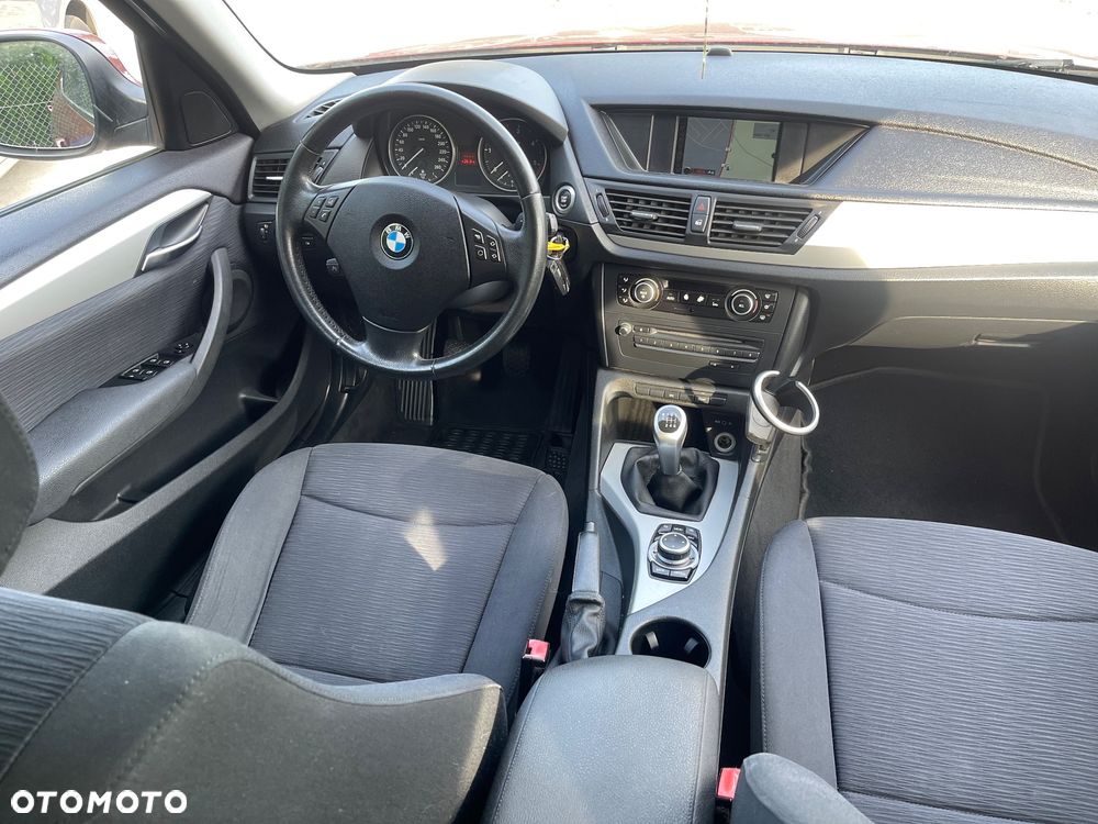 BMW X1 sDrive20d xLine - 28